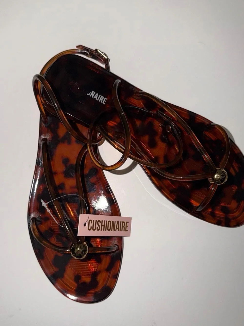 Cushionaire Women’s Tortoiseshell Jelly Thong Sandals - Brown